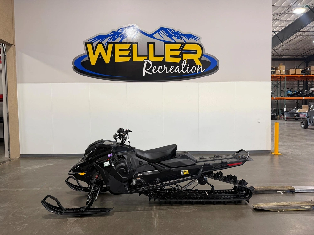 2025 Ski-doo Summit X 850 Etec 165" W/ 10.25" Tdst alt