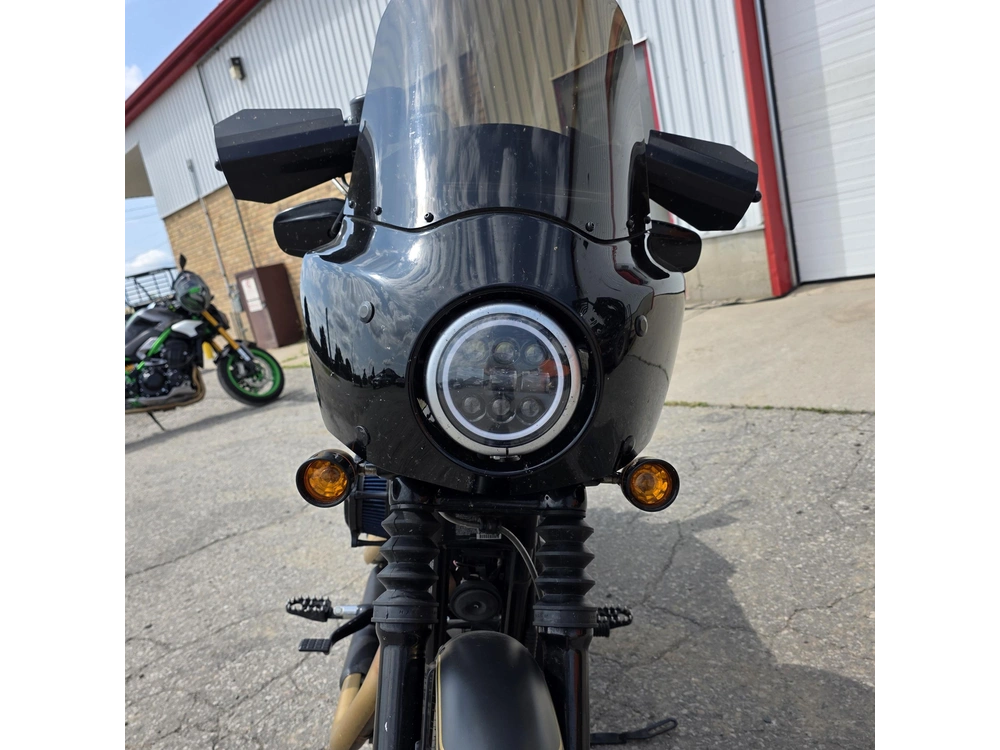 2015 Harley-davidson Xl883n - Sportster Iron 883 alt