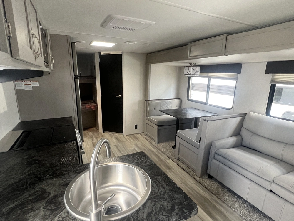 2023 Forest River Prime Time Tracer Le 260 Bhsle alt
