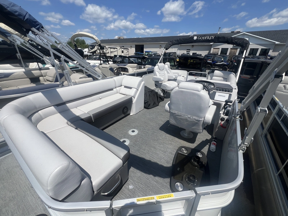 2023 Godfrey Marine Sweetwater 2286 C Triple alt