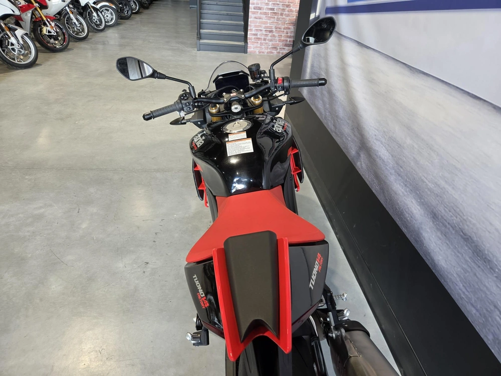 Aprilia 1100 Tuono Factory 2021 alt