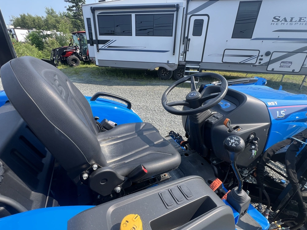 2026 Ls Tractor Mt226e Hst Open alt