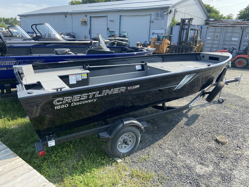 2026 Crestliner 1650 Discovery T alt