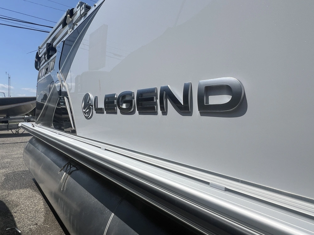 2025 Legend 21qr Twin alt