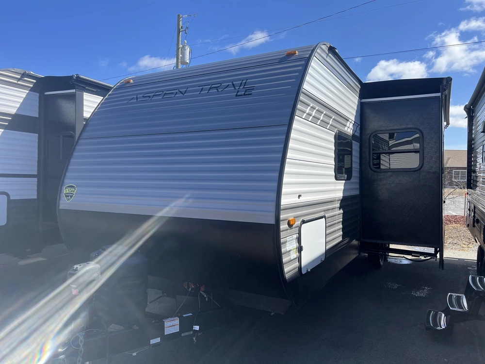 2024 Dutchmen Aspen Trail 26 Bh alt