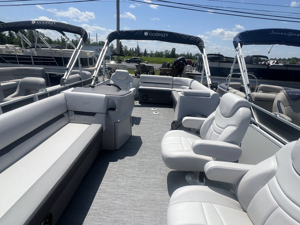 2023 Godfrey Marine Sweetwater 2286 C Triple alt