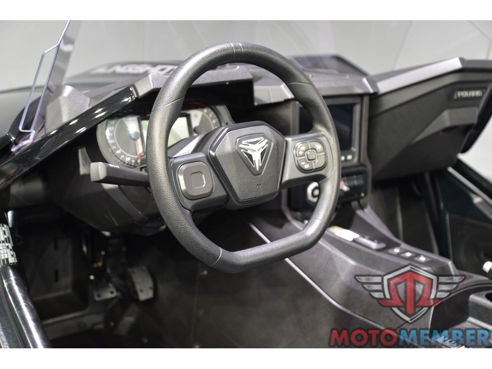 2025 Slingshot S Autodrive alt