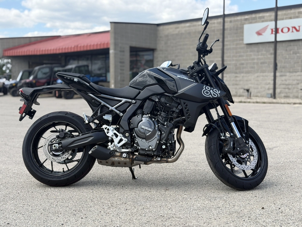 2026 Suzuki Gsx-8s alt