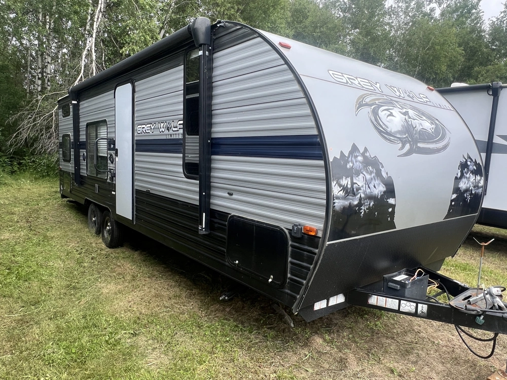 2020 Forest River Cherokee Grey Wolf Limited 26 Djse alt