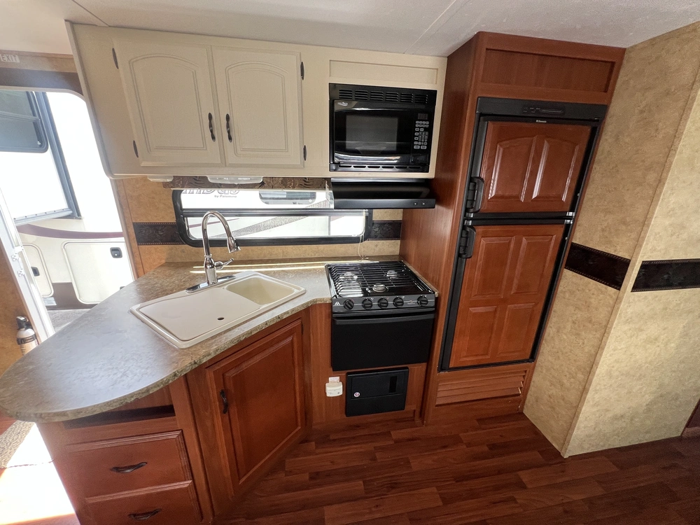 2011 Keystone Rv Outback 312bh alt