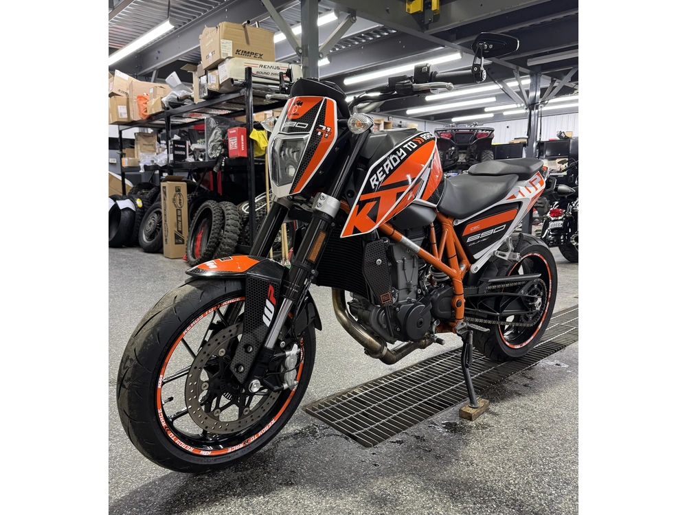 2017 Ktm Duke 690 alt