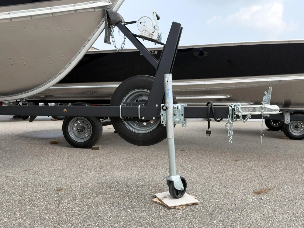 2025 Lund Wc-16 Tiller alt