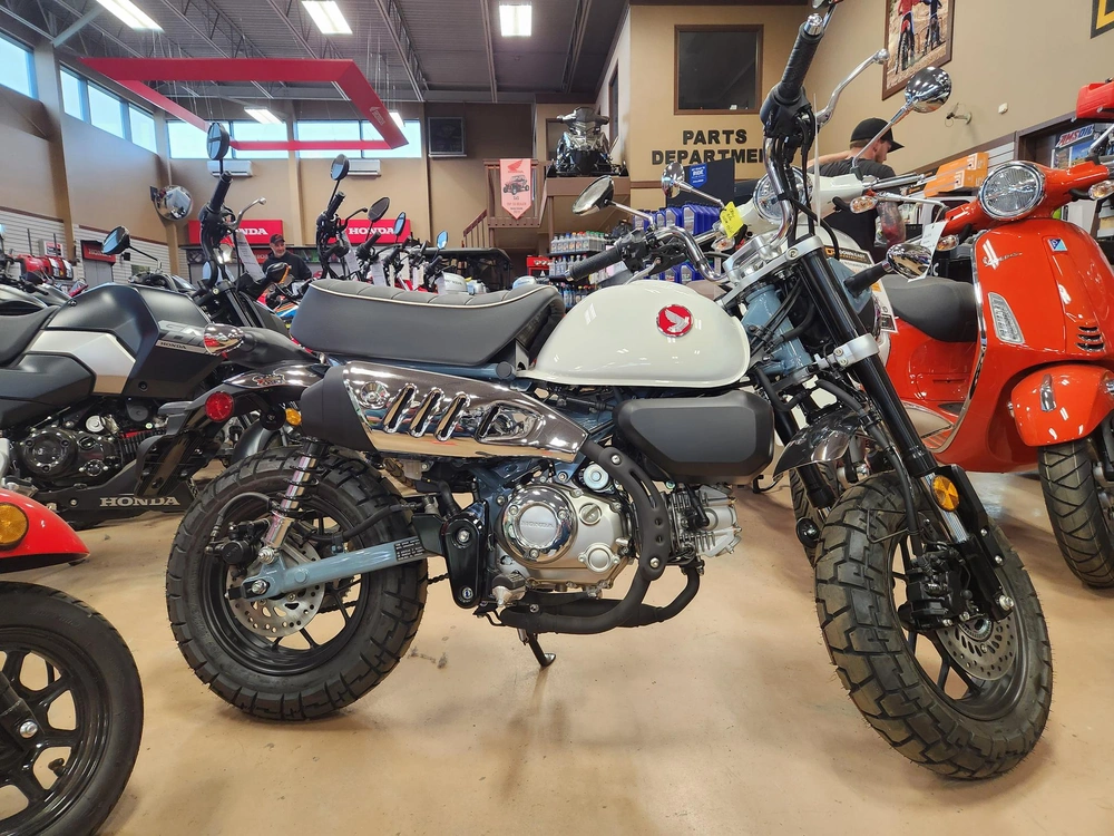 2025 Honda Monkey alt