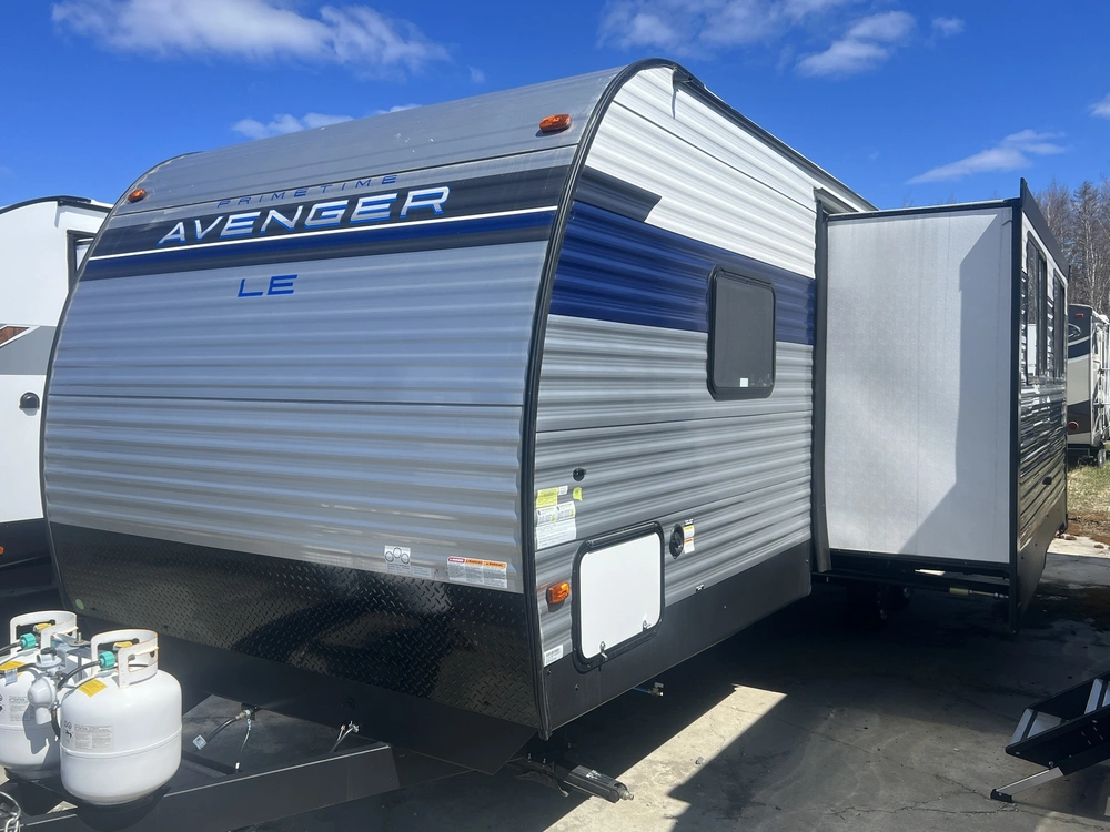 2022 Forest River Prime Time Avenger 26 Dbsle alt