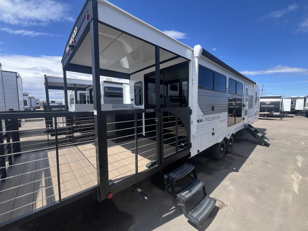 2025 Forest River Wildwood 32veranda alt