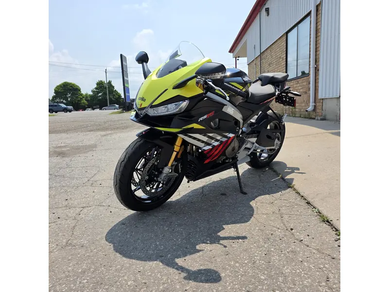 2027 Aprilia RS 660 Factory