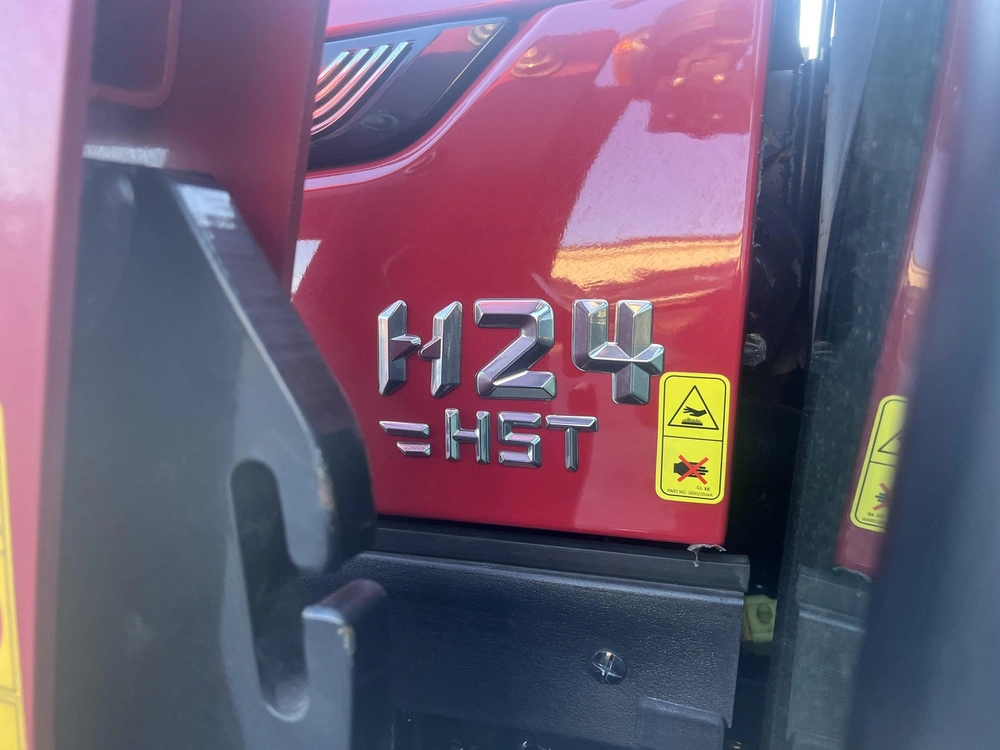 2026 Solis H24 Hst Cab alt