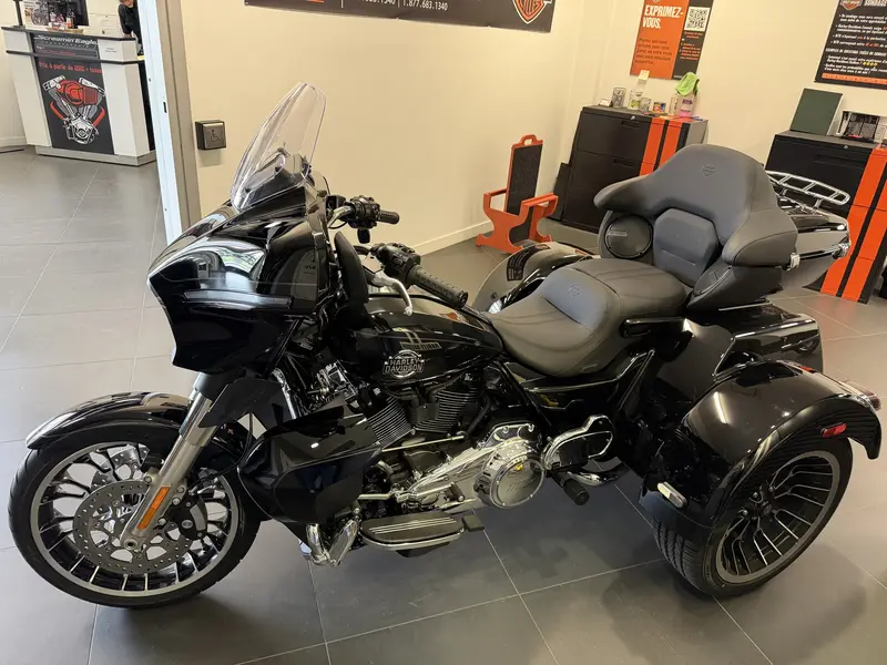 Harley-Davidson STREET GLIDE 3 FLHLT 2026