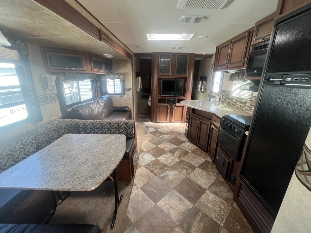 2014 Crossroads Zinger 310sb alt