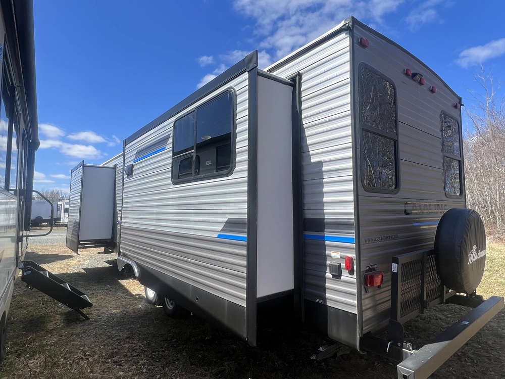 2023 Forest River Coachmen Catalina Legacy Edition 333 Rets alt