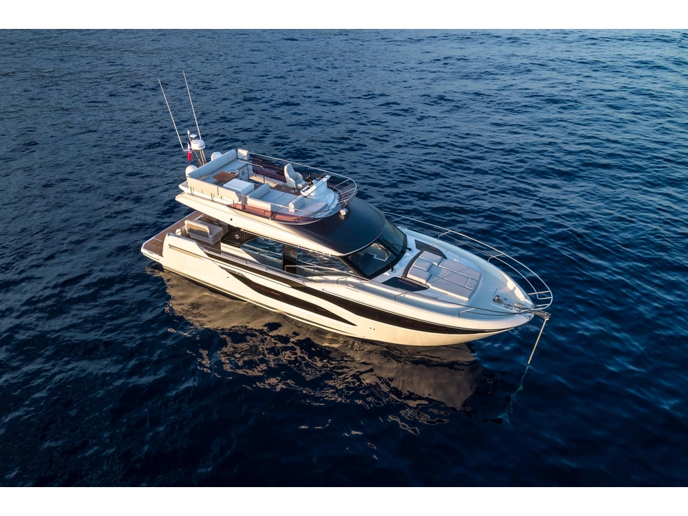 Prestige Yachts F 4.9 2027 alt