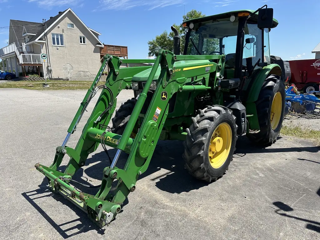 John Deere 5100E 2015