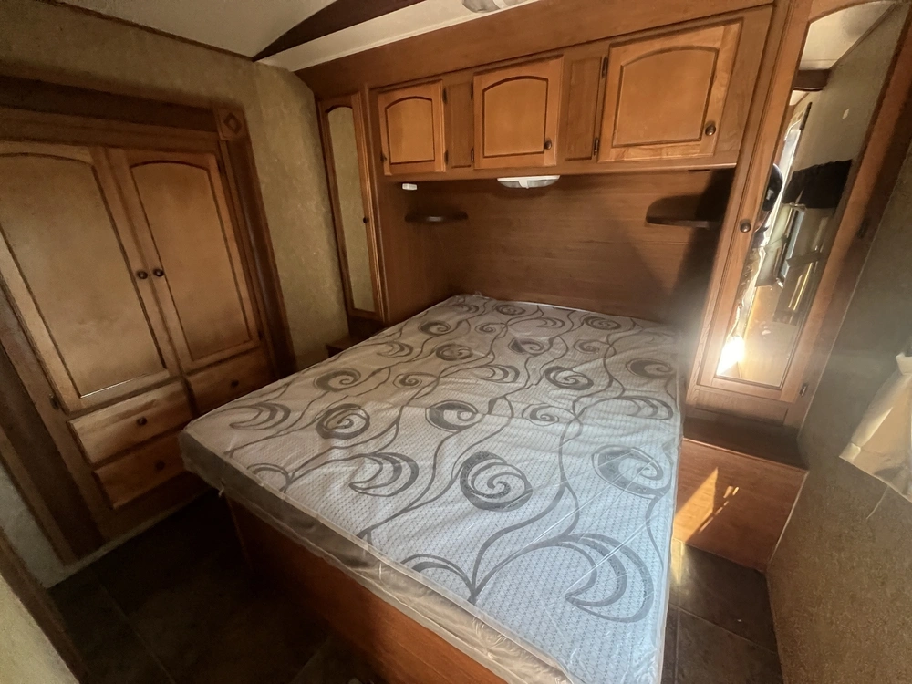 2014 Crossroads Rv Sunset Trail 32 Rl alt