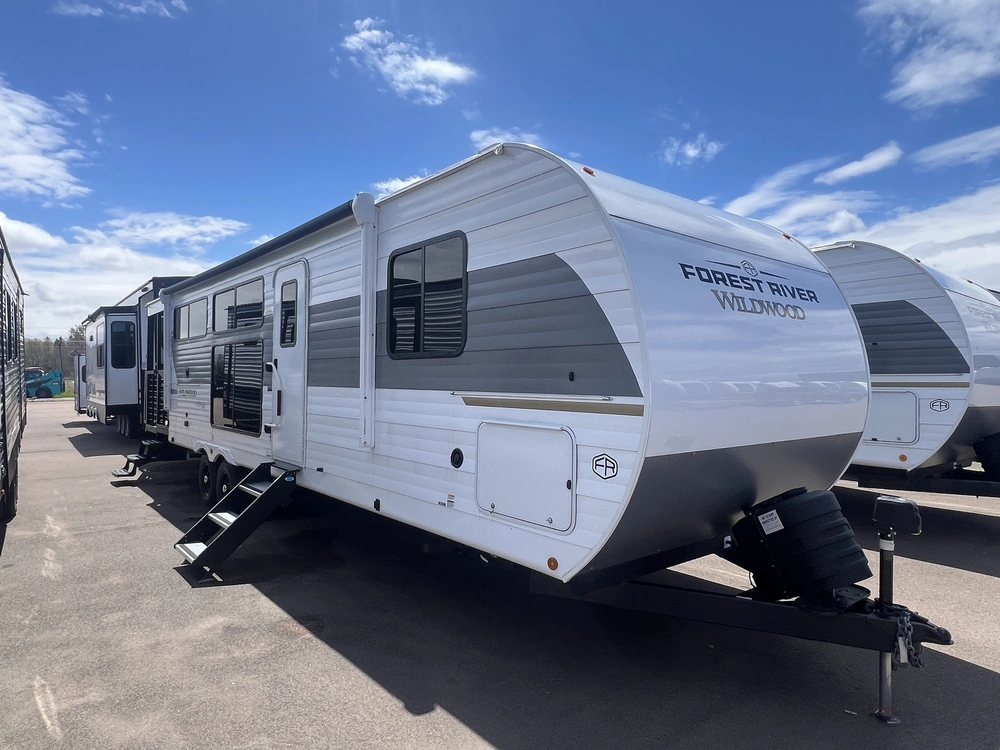 2025 Forest River Wildwood 32veranda alt