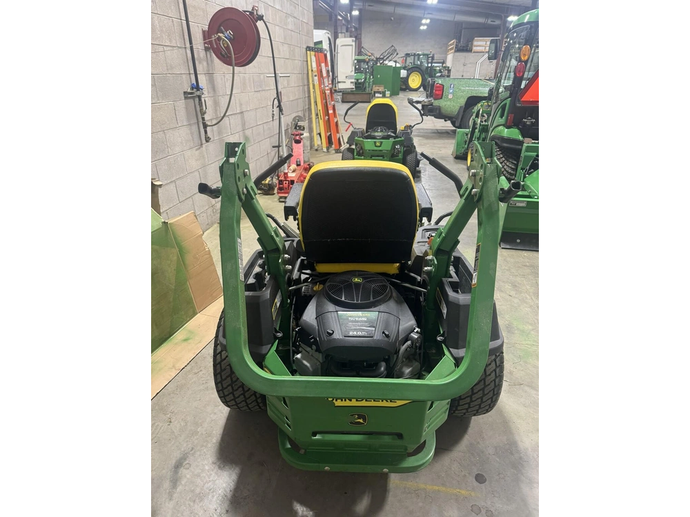 2022 John Deere Z515e alt