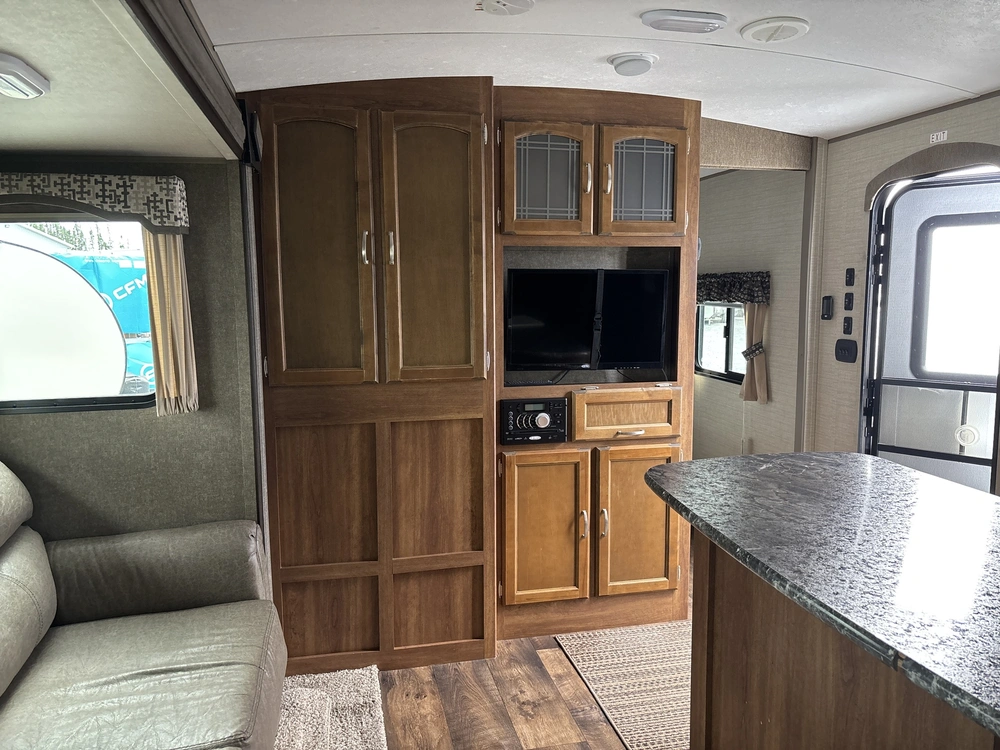 2016 Keystone Rv Springdale 287rb alt