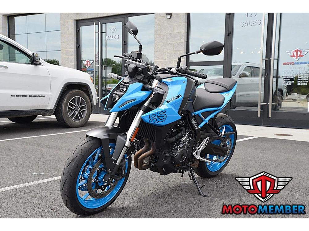 2024 Suzuki Gsx-8s alt