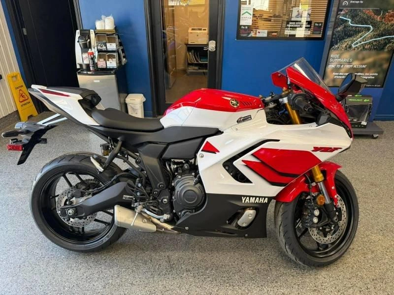 2026 Yamaha Yamaha Yzf-r7 70e Anniversaire alt