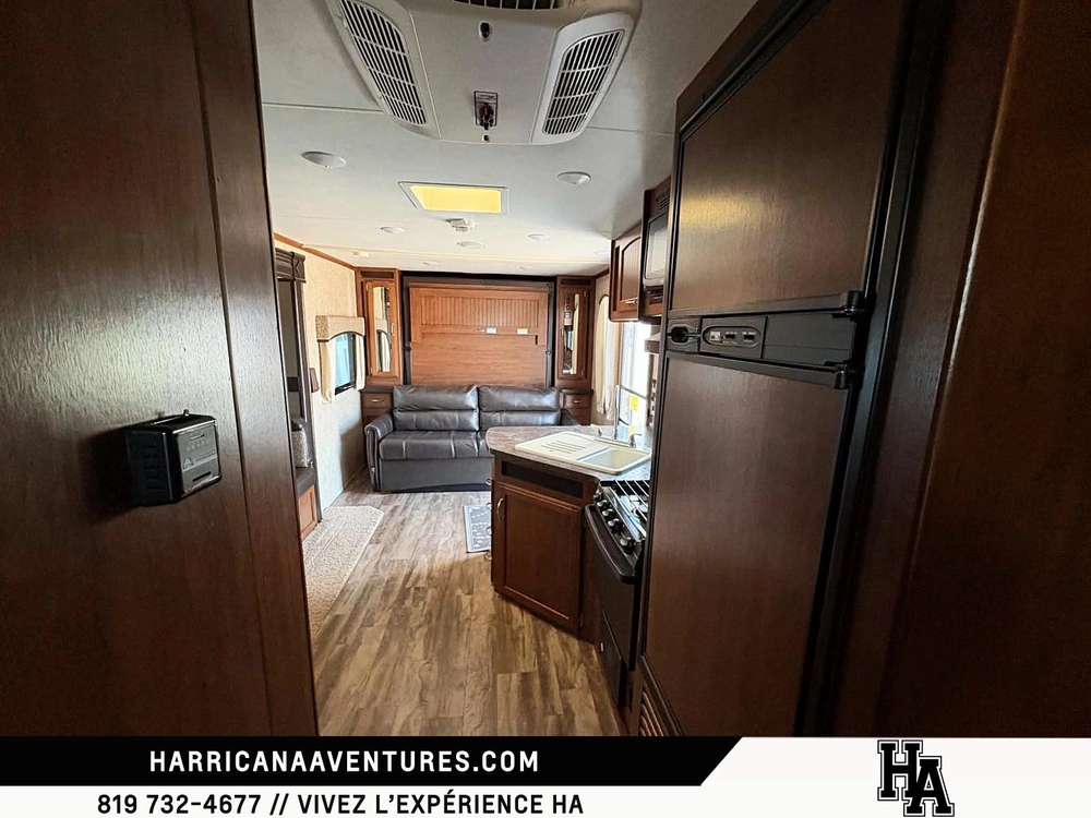 2017 Jayco Jayfeather 23bhm alt