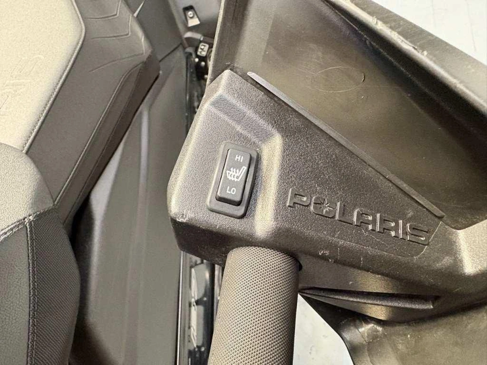 2026 Polaris 850 Indy Vr1 Dynmx 137 alt