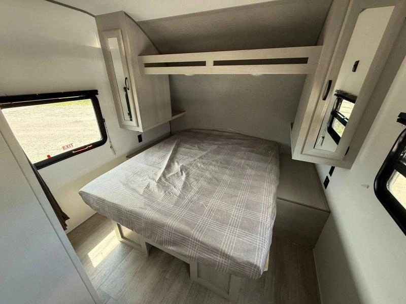 Coachmen Catalina 221epic 2027 alt