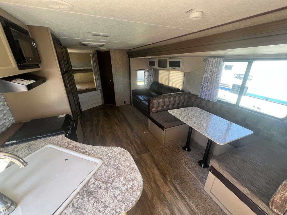 2017 Prime Time Avenger 27dbs alt