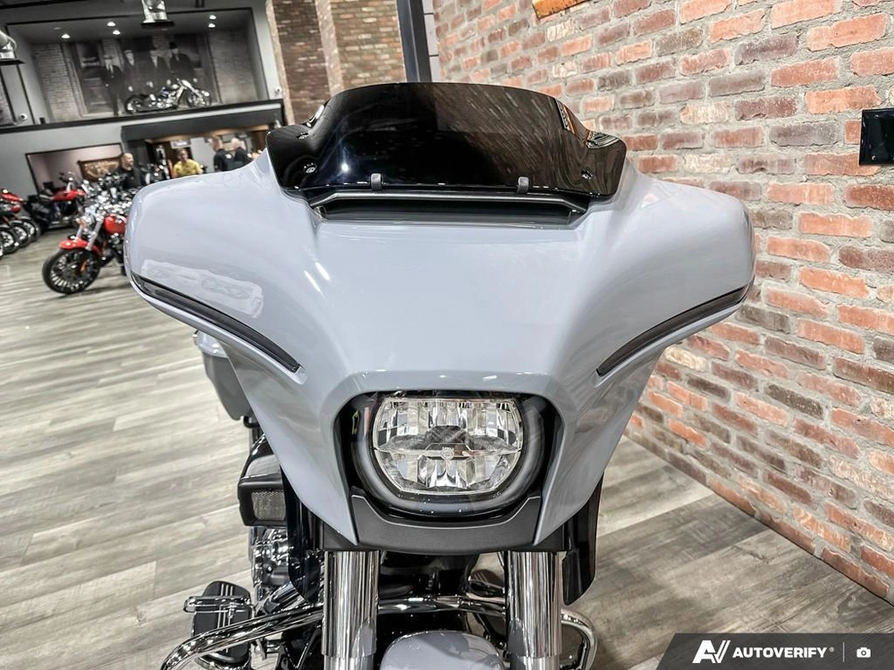 2026 Harley-davidson Street Glide alt