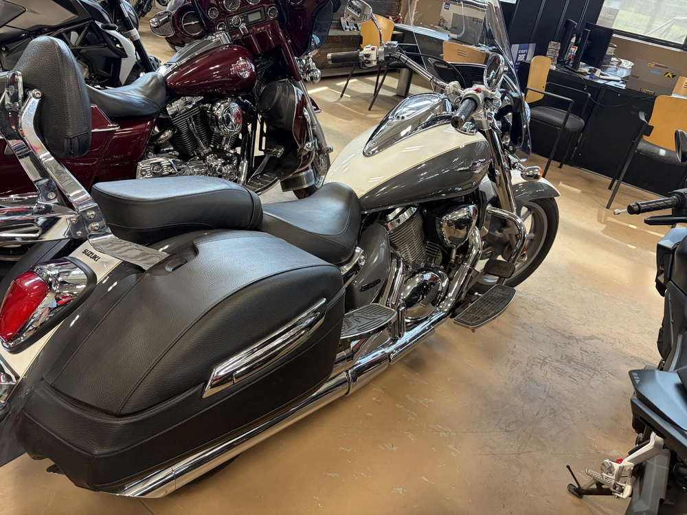 2013 Suzuki Boulevard C90t alt