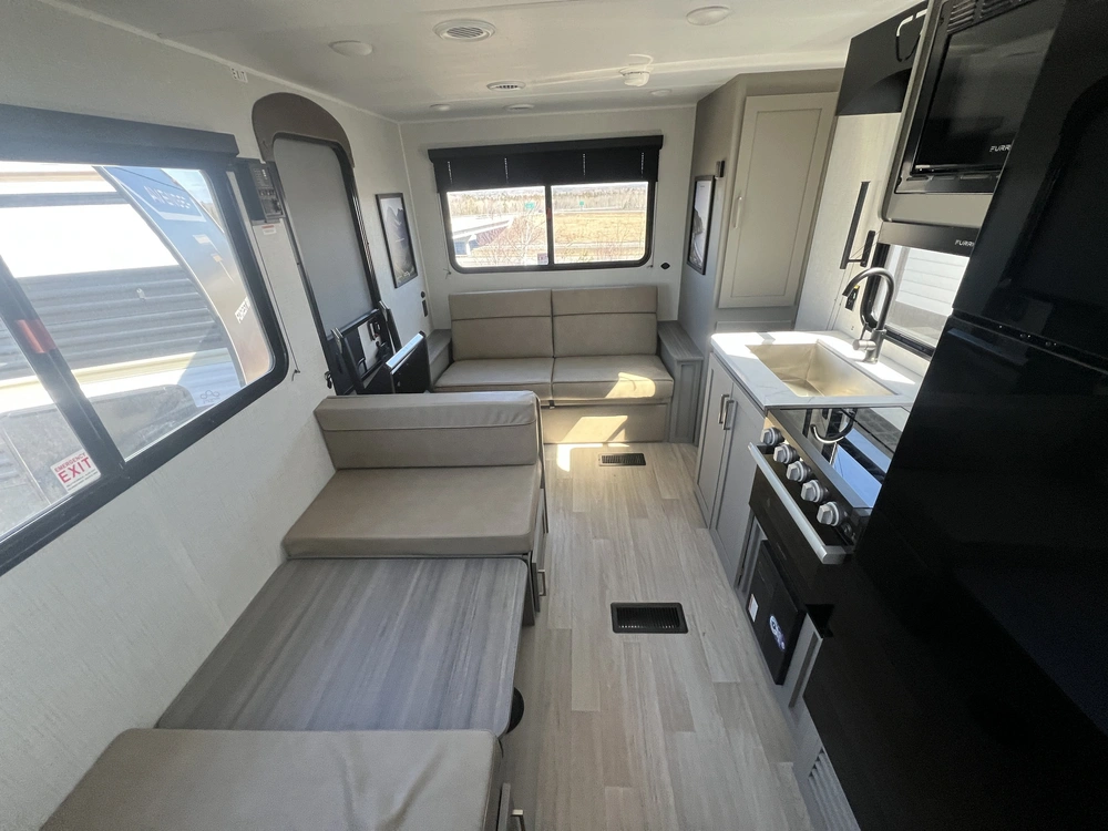 2026 Keystone Rv Hideout 210rl alt