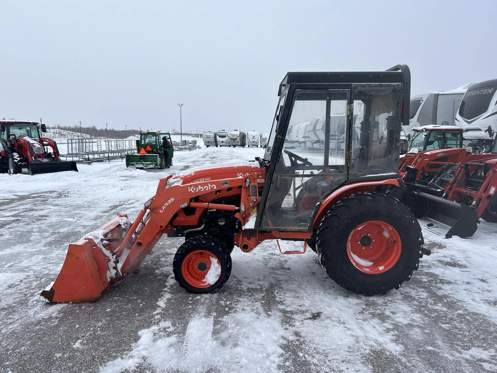 2022 Kubota Lx2610su alt