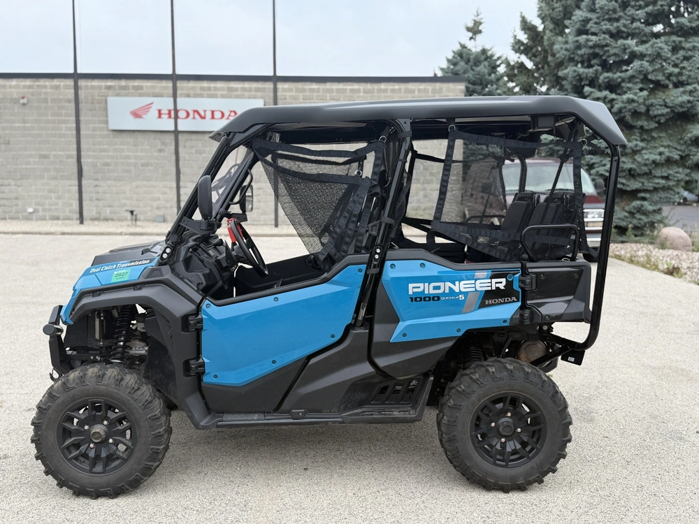 2025 Honda Pioneer 1000-5 alt