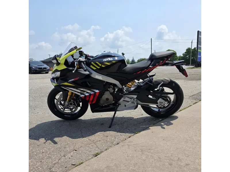 2027 Aprilia RS 660 Factory