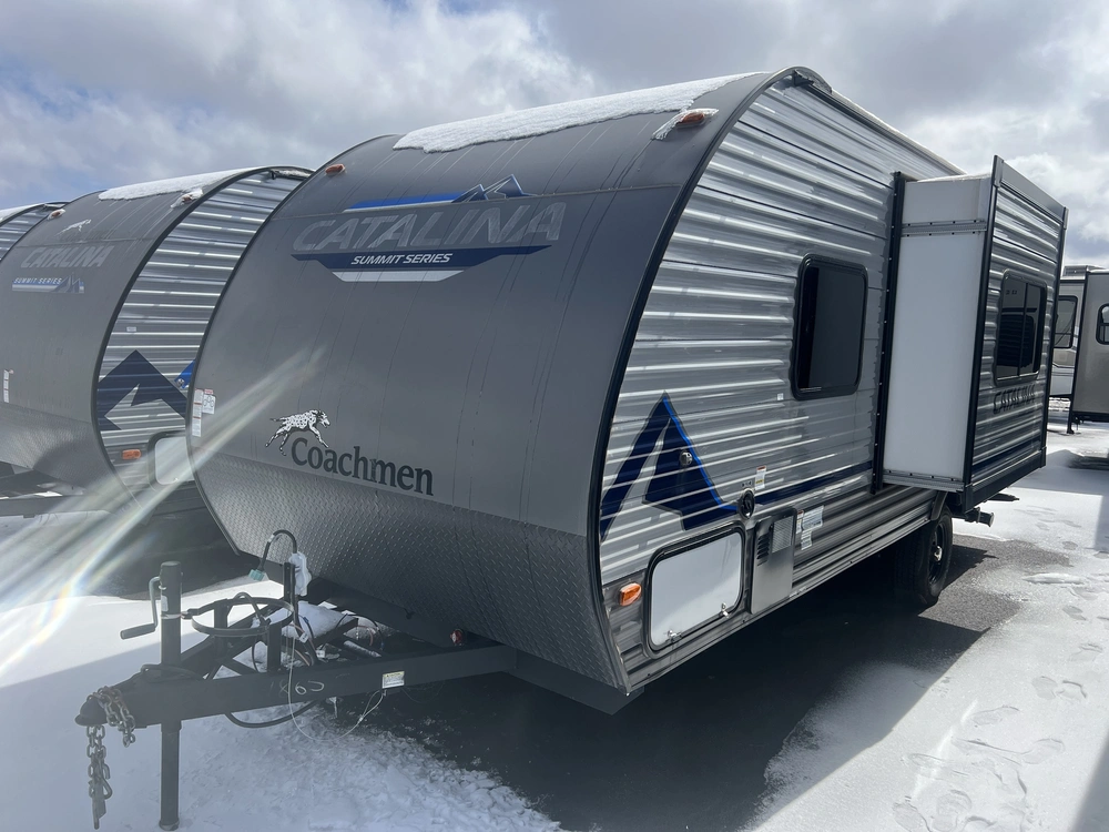 2023 Coachmen Catalina 184fqs alt