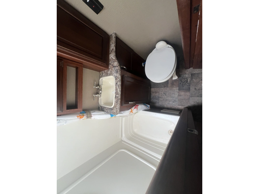 2015 Keystone Rv Outback 301bq alt