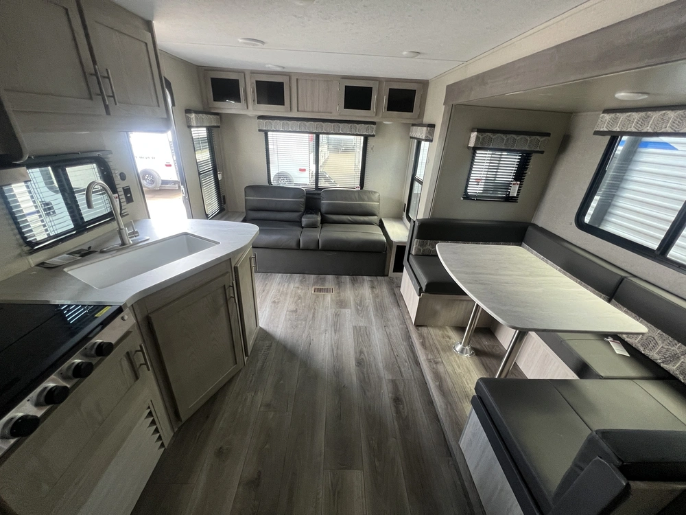 2023 Coachmen Catalina 231mks alt