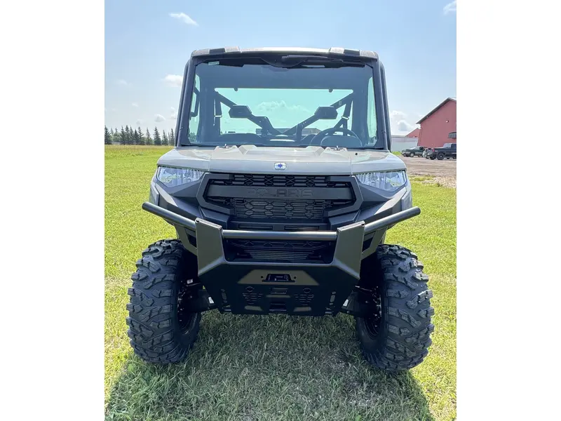2027 Polaris Ranger XP 1000 CAB, Avalanche Gray