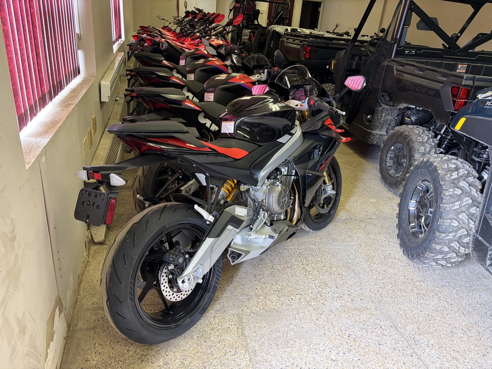2026 Aprilia Rs 660 Factory alt
