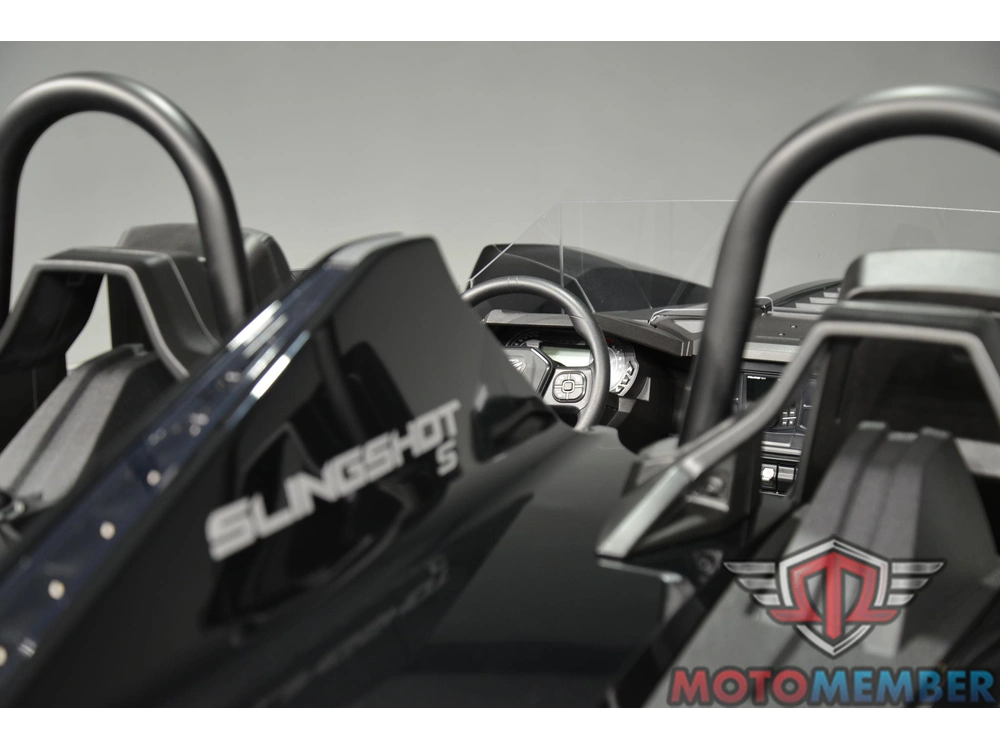 2026 Slingshot Slingshot® S Autodrive Jet Black alt