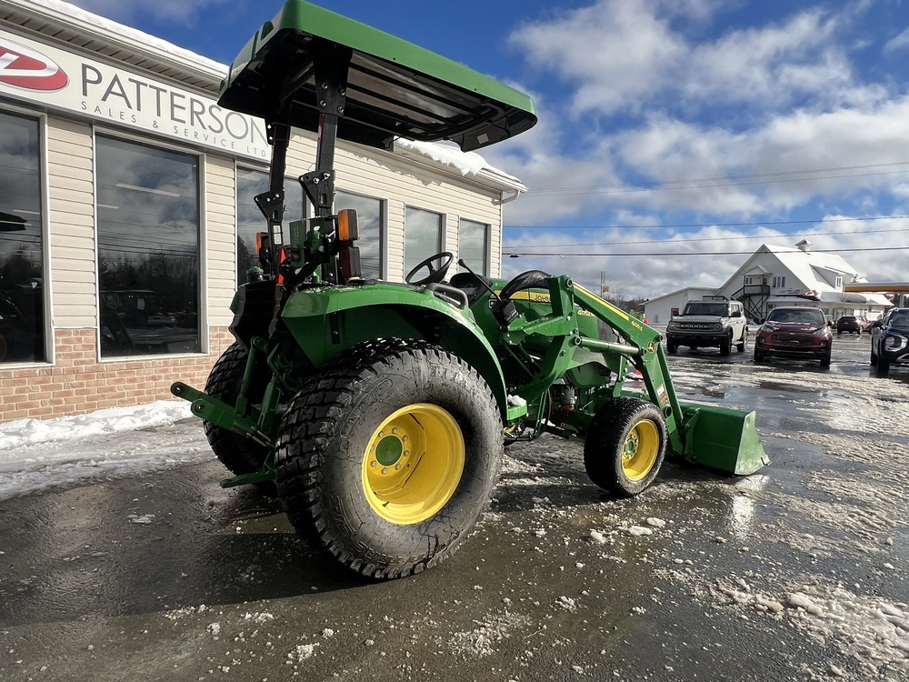 2017 John Deere 4052m (open Station) alt