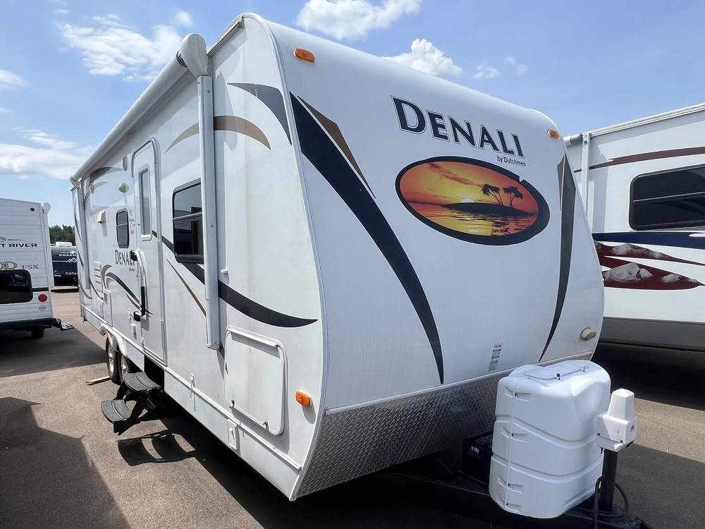 2011 Dutchmen Denali 262rb alt